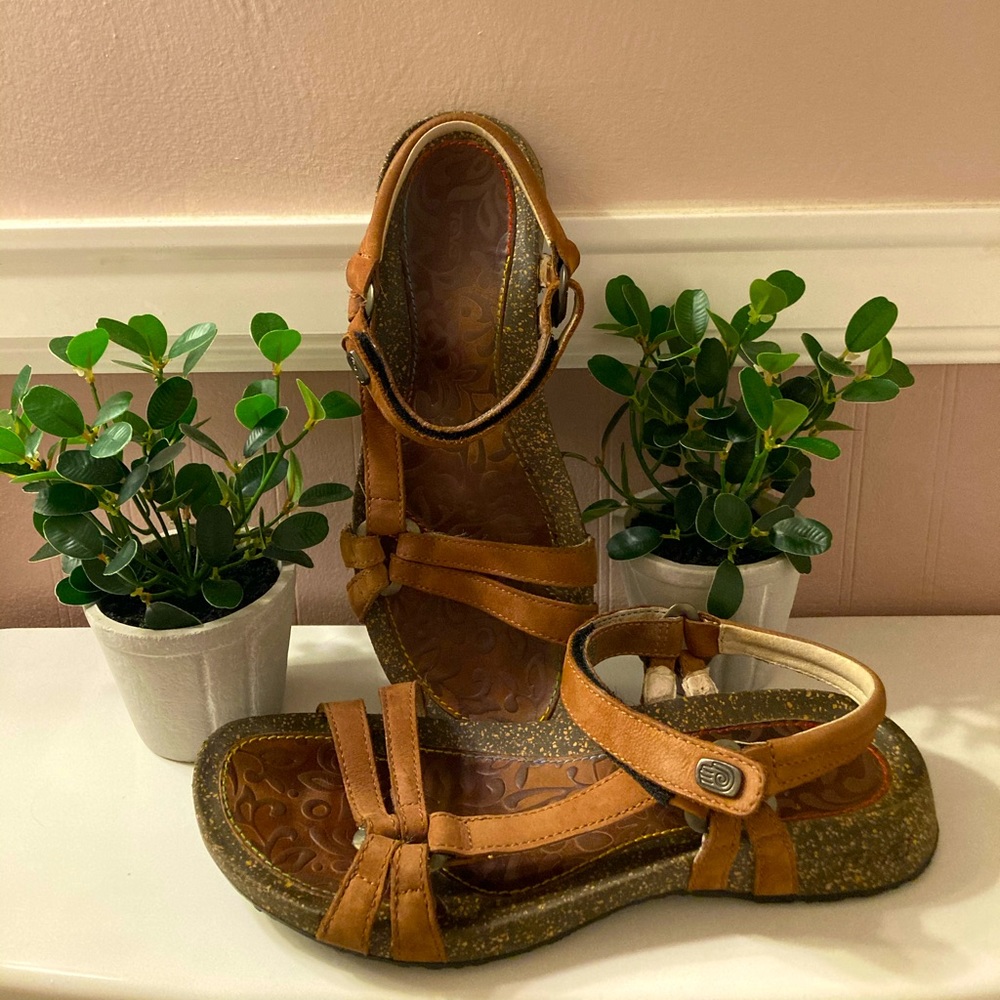 Sandals Size 8 by Teva